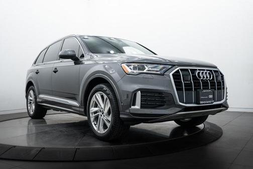 2021 Audi Q7 45 Premium Plus