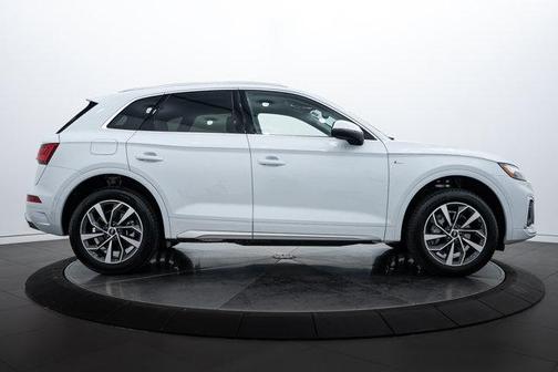2025 Audi Q5 45 S line Premium Plus