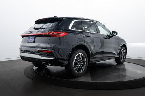 2025 Audi Q5 Premium Plus