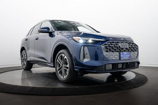 Navarra Blue Metallic 2025 Audi Q5 Premium Plus
