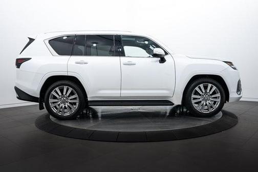 2022 Lexus LX 600 Ultra Luxury