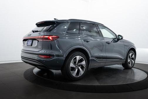 2025 Audi Q6 e-tron Premium Plus