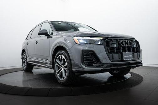 2025 Audi Q7 45 Premium Plus