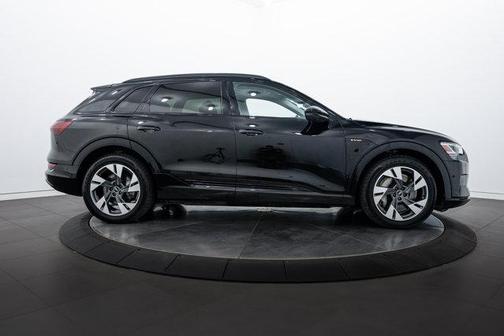 2021 Audi e-tron Premium
