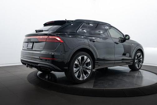2025 Audi Q8 55 Prestige