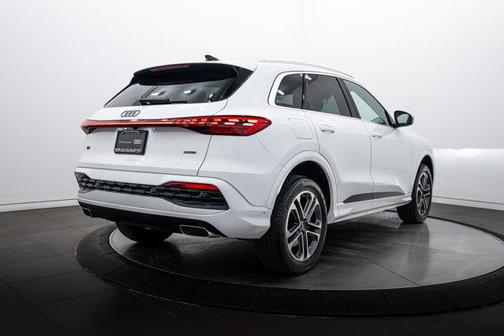 Arkona White 2025 Audi Q5 Premium