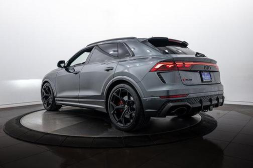 Daytona Gray Pearl Effect 2025 Audi RS Q8 4.0T