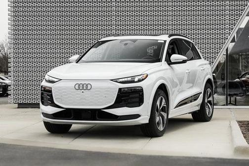 2025 Audi Q6 e-tron Premium Plus
