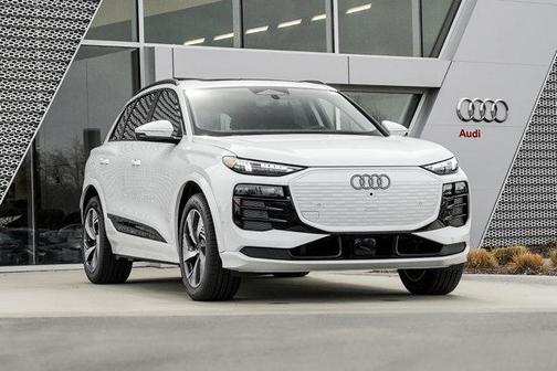 2025 Audi Q6 e-tron Premium Plus