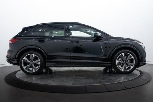 2024 Audi Q4 e-tron Premium Plus