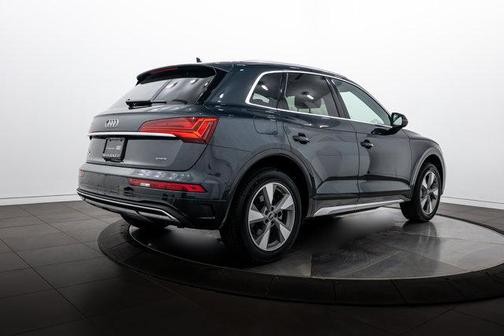 2023 Audi Q5 40 Premium Plus