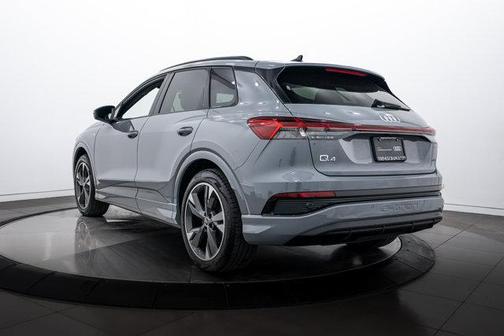 2025 Audi Q4 e-tron Prestige