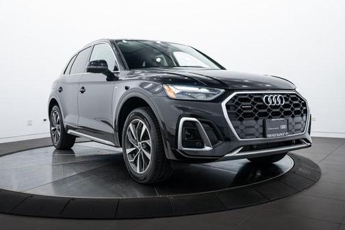2022 Audi Q5 45 S line Premium