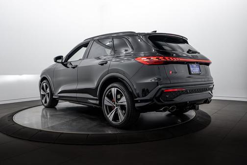 Black 2026 Audi SQ5 3.0T Prestige