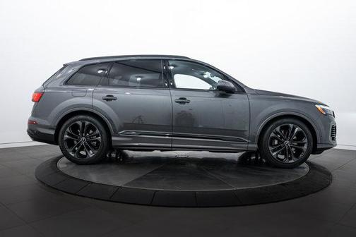2025 Audi Q7 55 Prestige