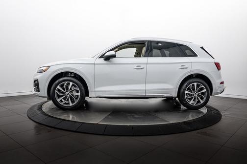 Glacier White Metallic 2021 Audi Q5 45 Premium Plus