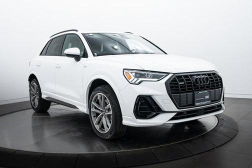 2022 Audi Q3 45 S line Premium Plus