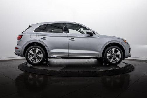 2023 Audi Q5 40 Premium