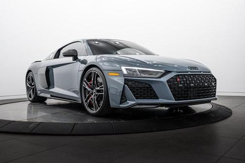 Kemora Gray Metallic 2023 Audi R8 V10 performance