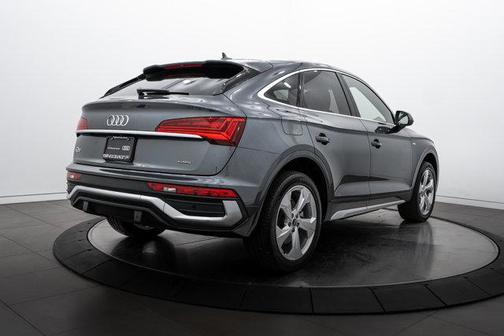 2022 Audi Q5 45 S line Premium Plus