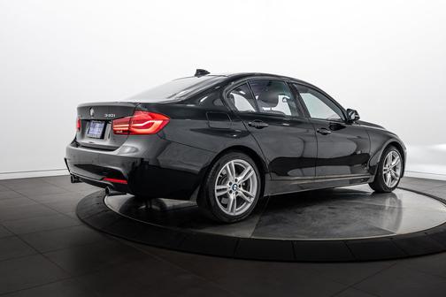 Black Sapphire Metallic 2017 BMW 340 340i xDrive