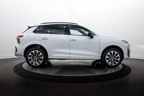 Glacier White 2026 Audi Q3 S line
