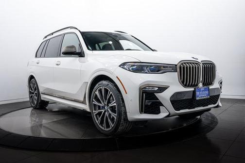 2022 BMW X7 M50i