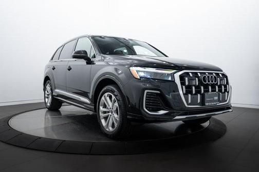 2025 Audi Q7 45 Premium