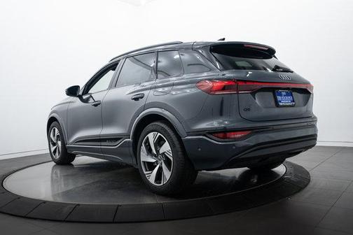2025 Audi Q6 e-tron Prestige