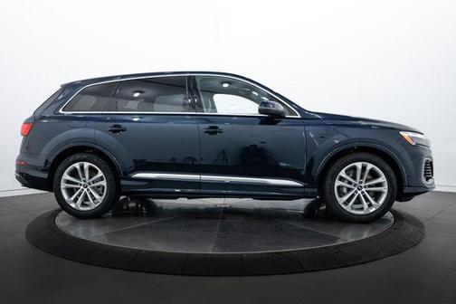 2025 Audi Q7 55 Prestige