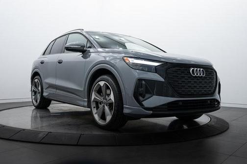 2024 Audi Q4 e-tron Premium Plus
