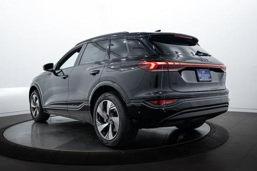 2025 Audi Q6 e-tron Premium Plus