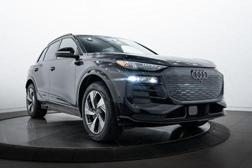 2025 Audi Q6 e-tron Premium Plus