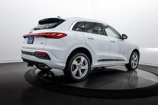 2025 Audi Q5 Premium Plus