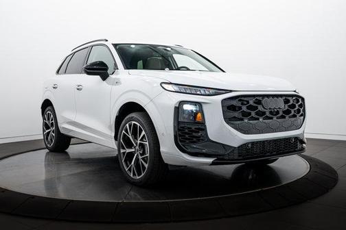 Glacier White 2026 Audi Q3 S line