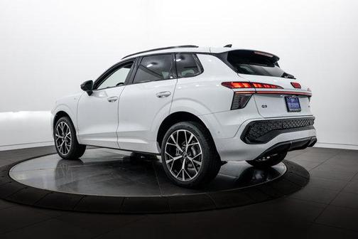 Glacier White 2026 Audi Q3 S line