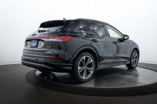 2025 Audi Q4 e-tron Premium Plus