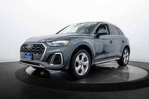 2022 Audi Q5 45 S line Premium Plus