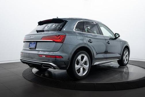 2022 Audi Q5 45 S line Premium Plus