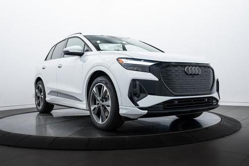 2025 Audi Q4 e-tron Premium Plus