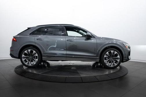 2025 Audi Q8 55 Premium Plus