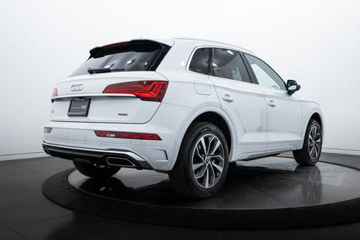 2025 Audi Q5 45 S line Premium Plus