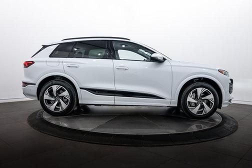 2025 Audi Q6 e-tron Premium Plus