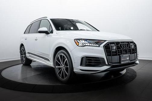 2023 Audi Q7 55 Premium Plus