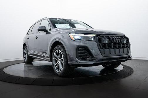 2025 Audi Q7 45 Premium Plus
