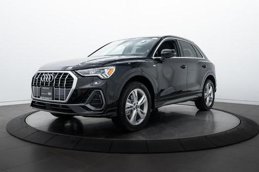 2024 Audi Q3 S line Premium
