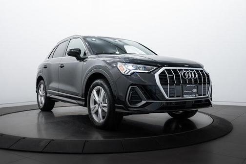 2024 Audi Q3 S line Premium
