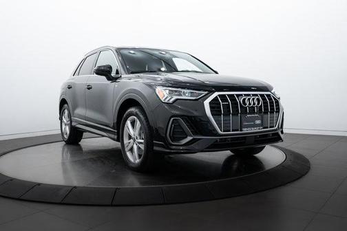 2024 Audi Q3 S line Premium