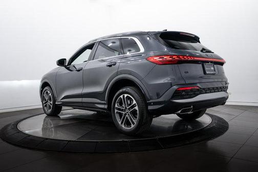 2025 Audi Q5 Premium