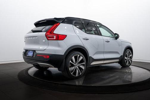 2021 Volvo XC40 Recharge Pure Electric P8